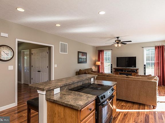 4th image of 29285 Lilly Way