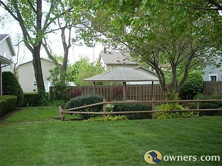 Backyard Picnic Area