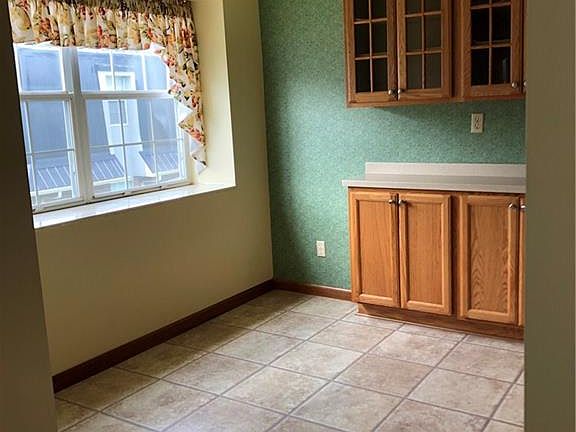3rd image of 4009 Kanawha Tpke APT 5G