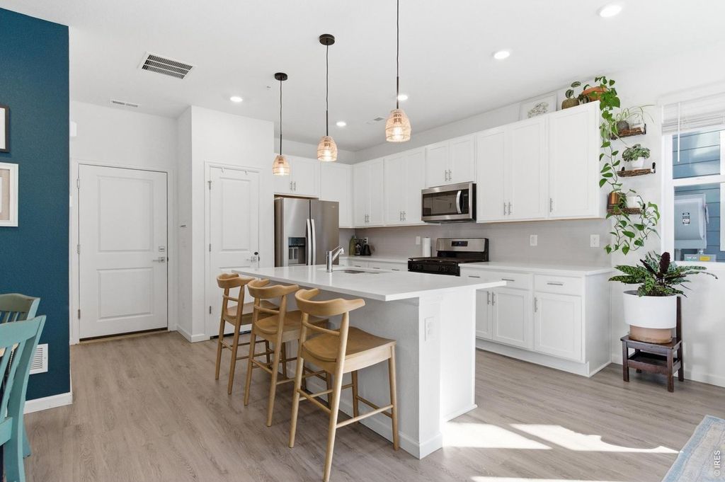 1928 Rosen Dr
