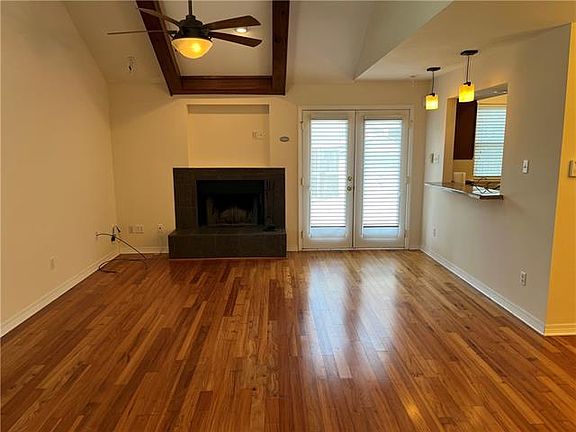 5th image of 6000 Orleans Ave