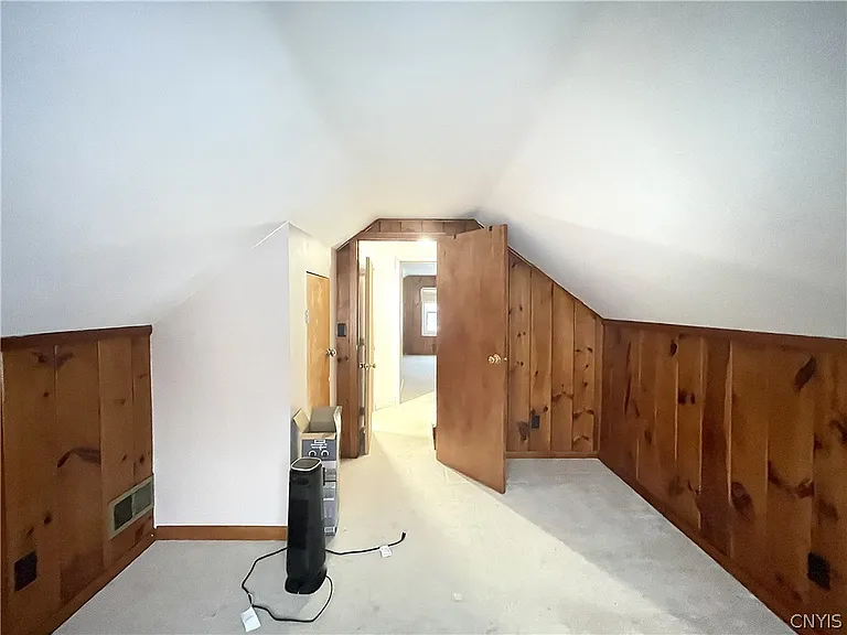 121 Wadsworth Rd — Photo 19