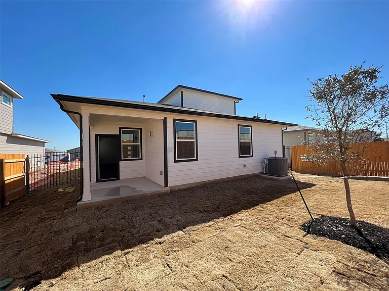 13820 Lubeck Dr — Photo 26