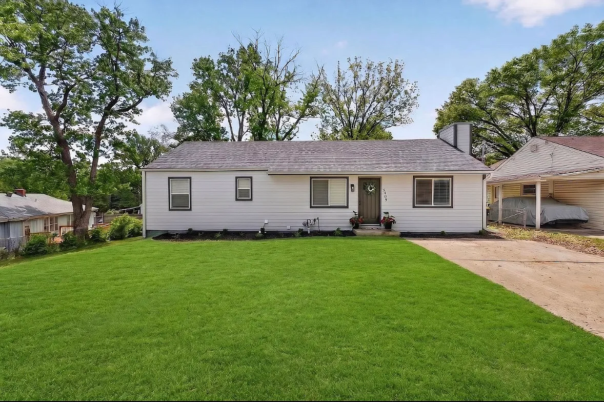 4 bed, 1767 sqft, $2,500 — Photo 1