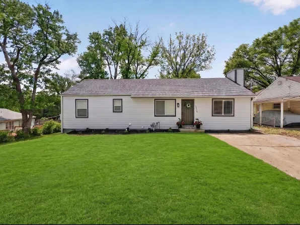 3409 NW 56th St, Kansas City, MO 64151