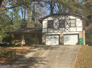 656 Cheviot Dr, Decatur, GA 30032