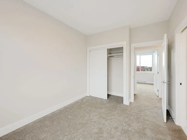 710 Catherine St — Photo 64