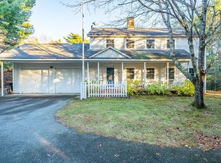 136 Micajah Pond Rd, Plymouth, MA 02360