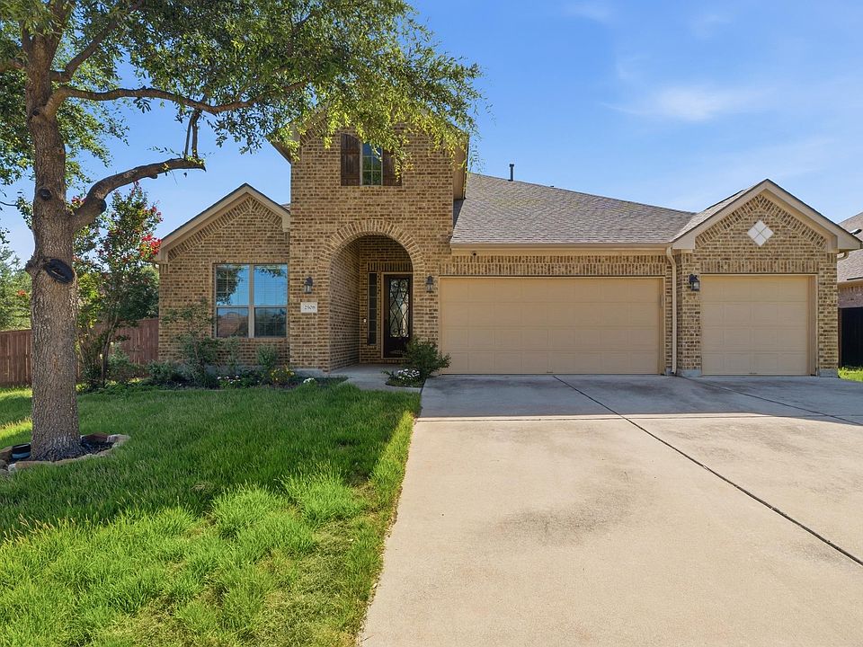 1st image of 2508 Hilltop Divide Ln