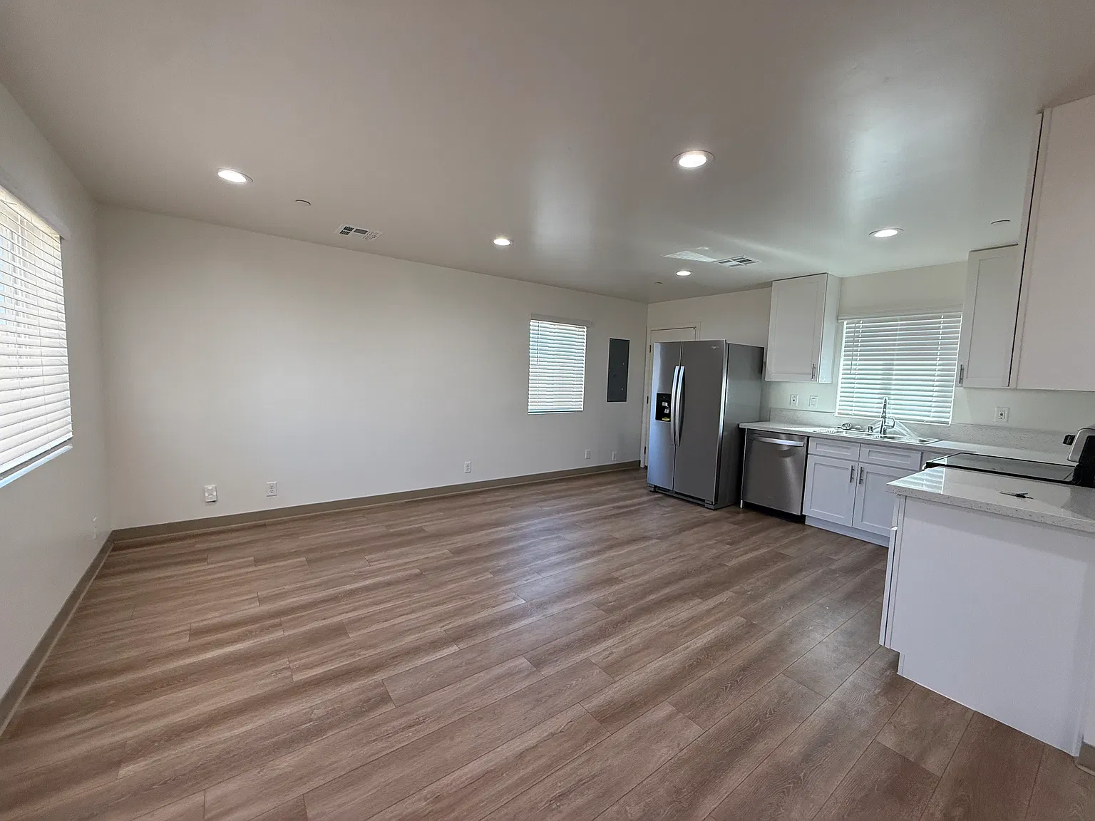 2 bed, 780 sqft, $1,450 — Photo 3