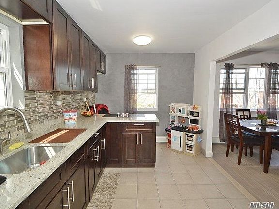 5th image of 3037 79th St