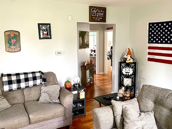 5th image of 1401 Nelson Ave