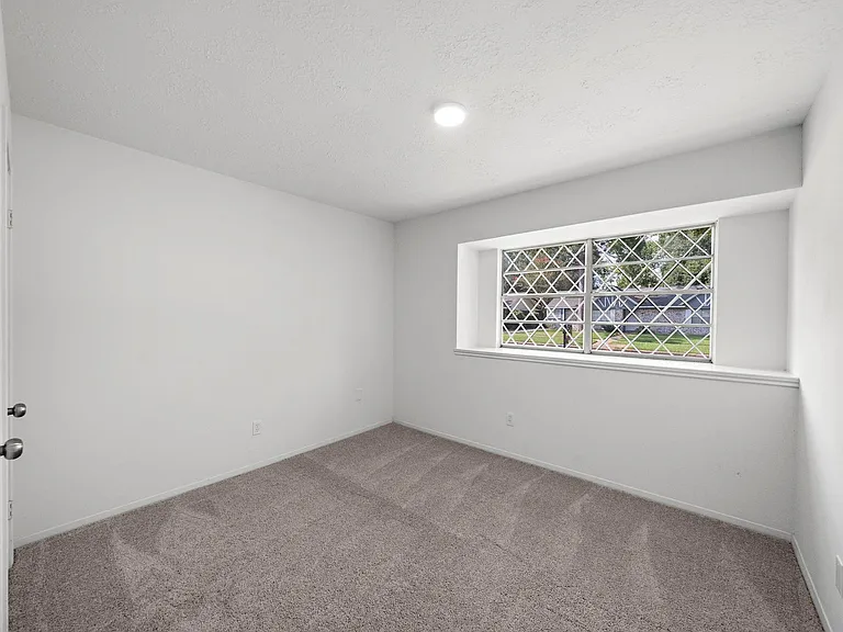 2526 Nightowl Trl — Photo 19