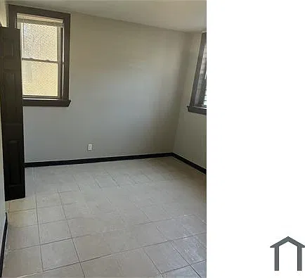 6714 S Prairie Ave — Photo 4