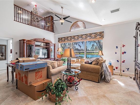 4th image of 2112 Grantham Greens Dr