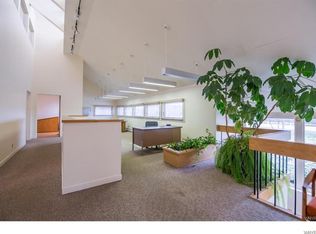 6745 Chestnut Ridge Rd, Orchard Park, NY 14127