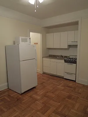 Sold by Washington Realty Corp. | media 10