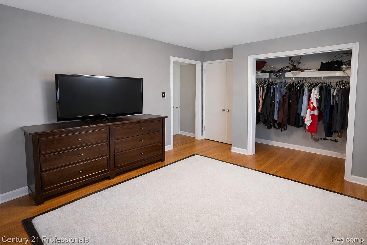 406 Woodlawn Ave, photo 11