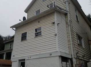 211 Woodvale Ave, Johnstown, PA 15901