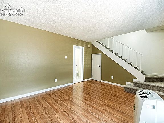 5th image of 1148 Darby St