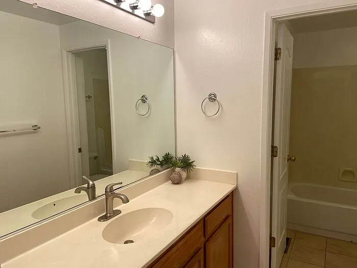 6628 Valley Wood Dr — Photo 20