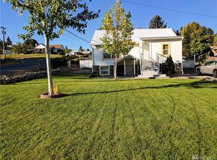 26 W Cherry St, Omak, WA 98841