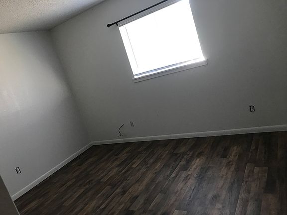 5th image of 1407A Trinity St