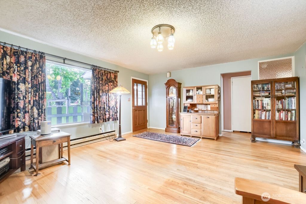 Apartment in Seattle, King - View 5