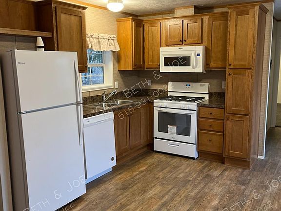 2nd image of 9 Carmela Ct