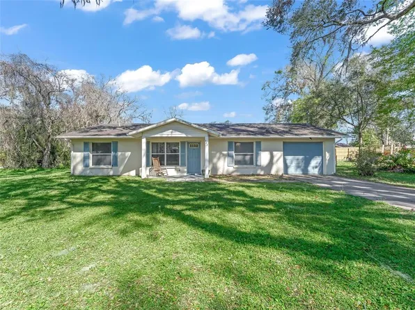 422 W Hunt Ave, Bushnell, FL 33513