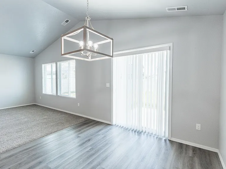 2207 N Morello Ave — Photo 28