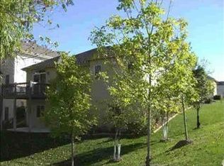 626 S 197th St, Elkhorn, NE 68022