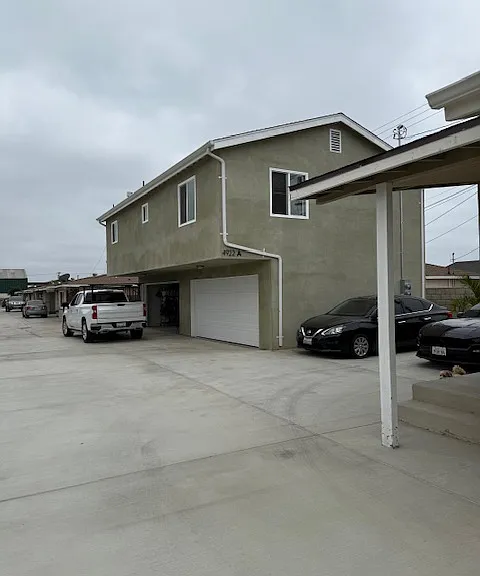4922 Santa Ana St #A — Photo 2