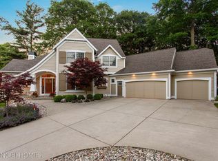 17275 Beach Ridge Way, West Olive, MI 49460