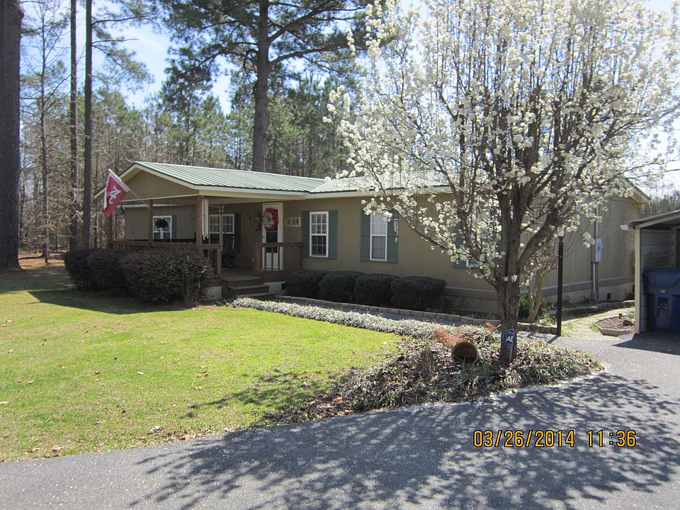 3bd/2ba with deck and pool