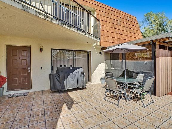 4th image of 8308 S Coral Circle #8308