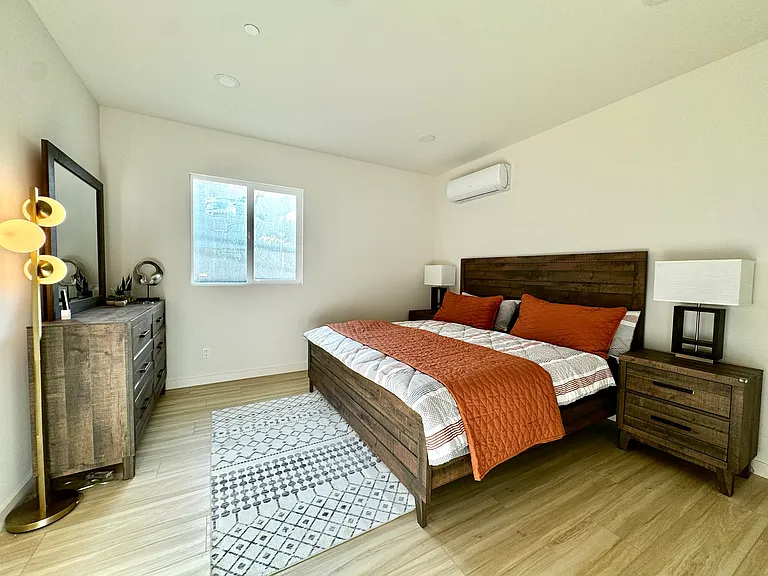 2814 Birch St — Photo 12