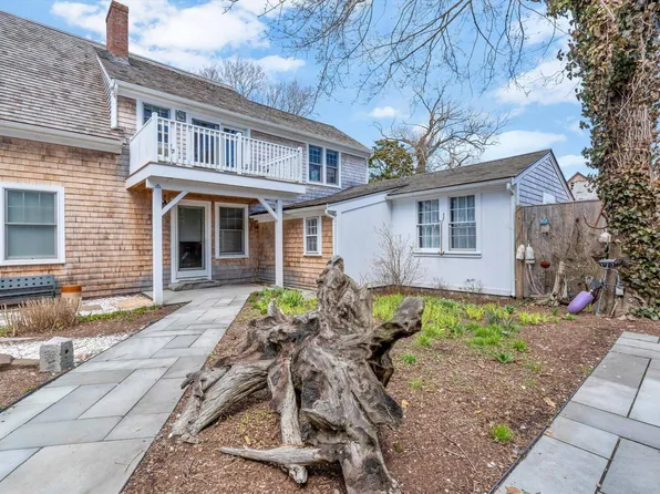 5 Kiley Court #1, Provincetown, MA 02657