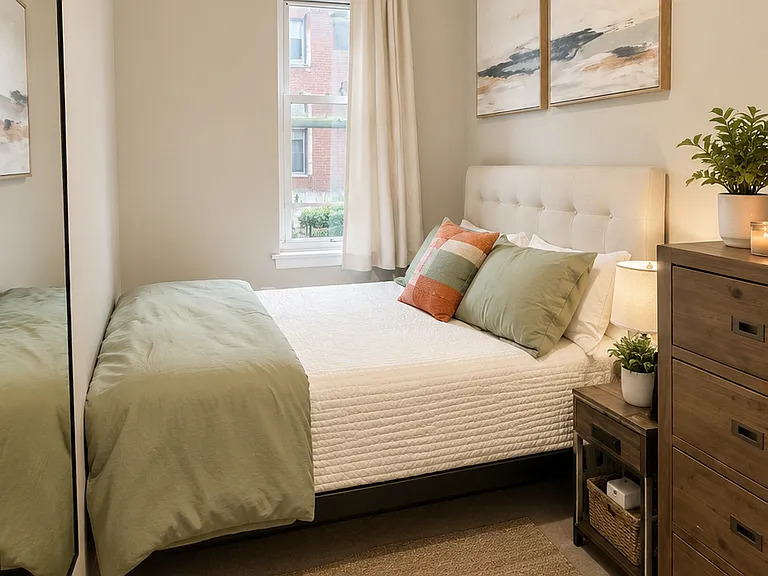 1129 Lexington Ave #3 — Photo 4