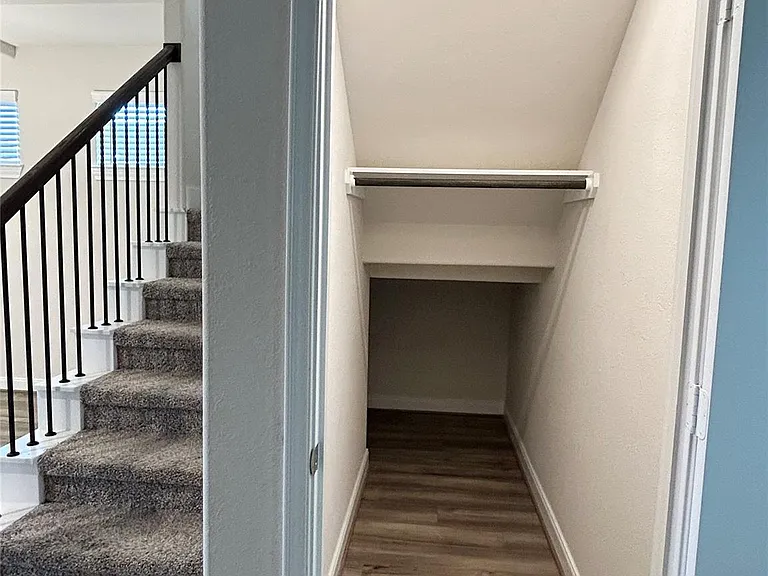 4326 Pale Fox Ln — Photo 9