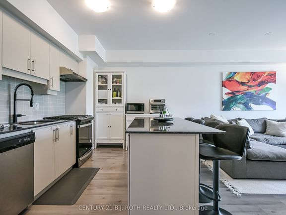 4th image of 8 Culinary Ln #604