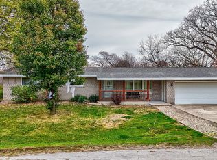 12 Bona Terra Dr, Ottawa, IL 61350