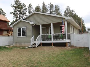960 Ponderosa St, Custer, SD 57730