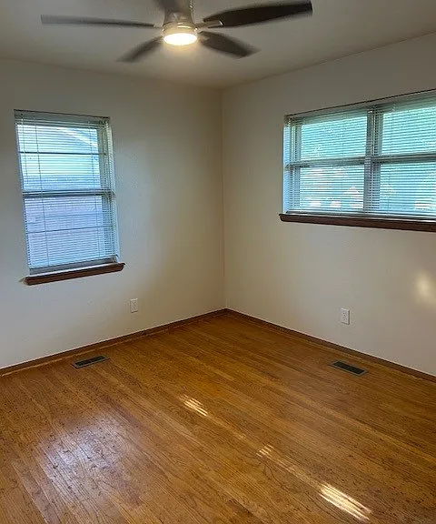 5012 N Vermont Ave — Photo 6