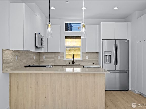 5th image of 1136 A NW 57th Street