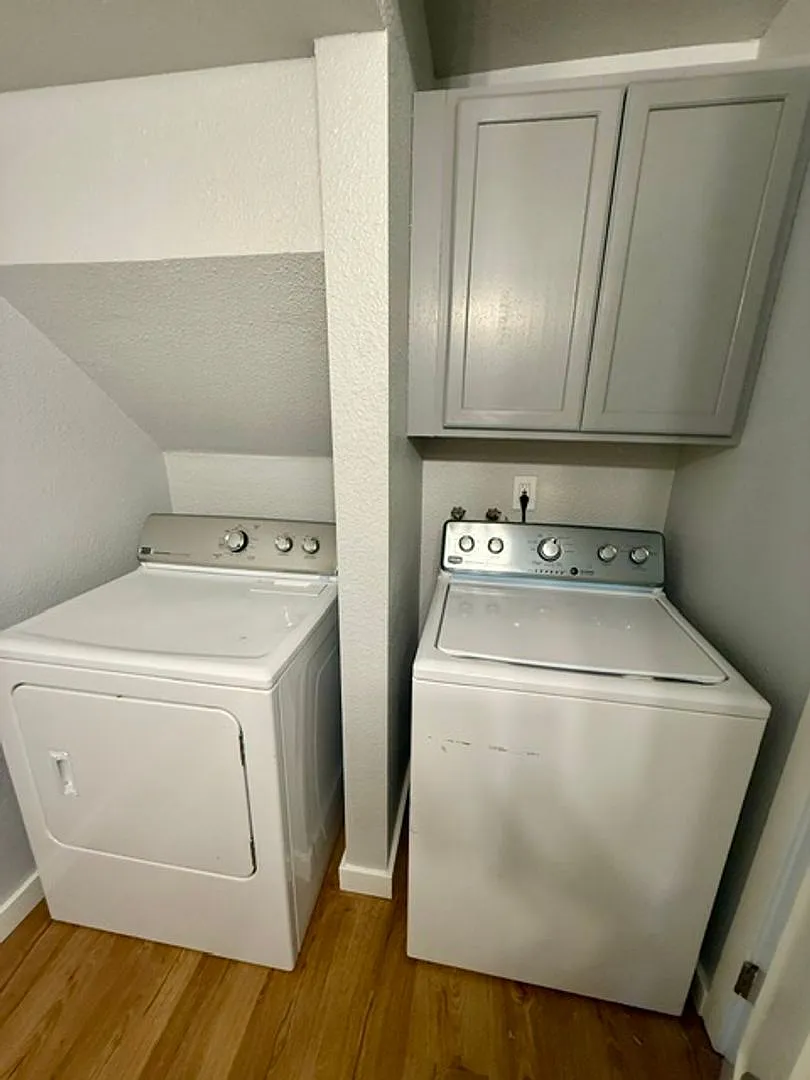 Centennial Triplex-00000-CENT-00 — Photo 4