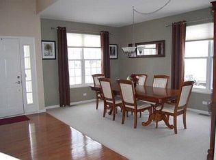 16650 W Watters Dr, Lockport, IL 60441