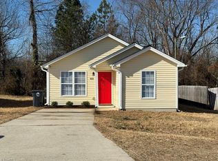 3221 N Ohenry Blvd, Greensboro, NC 27405