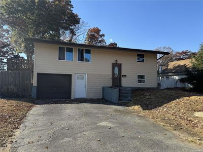 288 Sycamore Lane, Islandia, NY, 11749