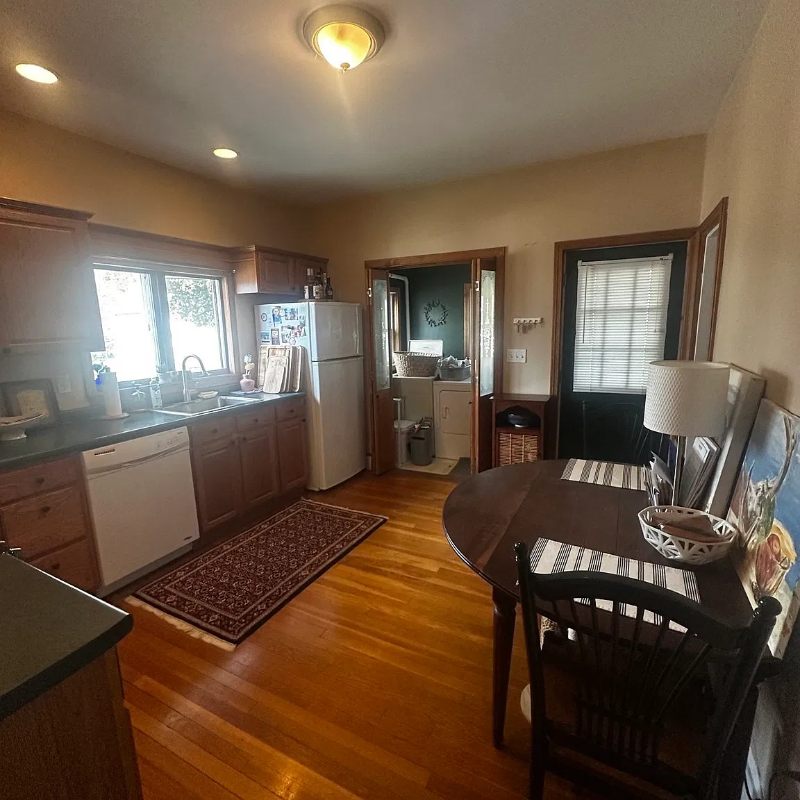1 bed, 1.0 bath, 800 sqft, $2,000 — Photo 2